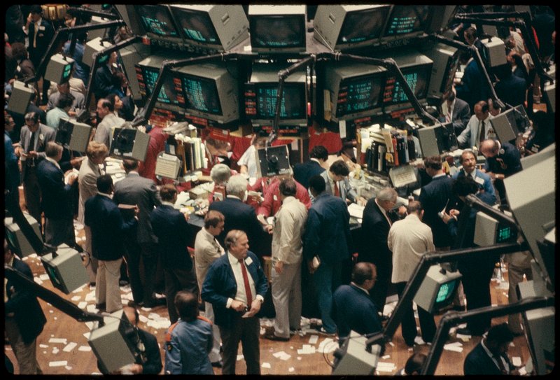 Modern oil trading floor showing global petroleum commerce